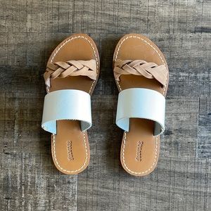 Slide casual sandal, flat with .25” heel for arch support